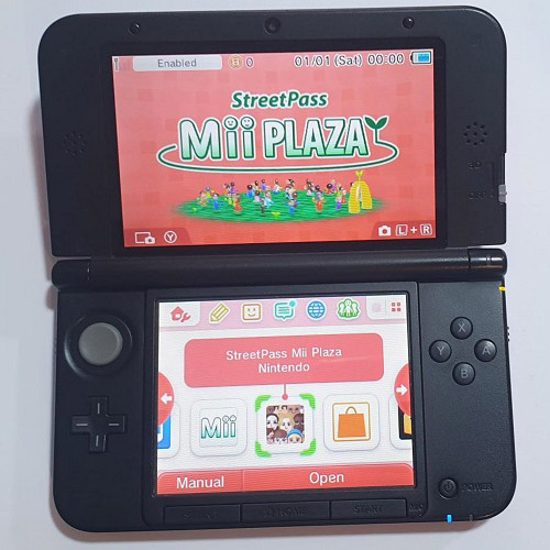 piros-3ds-xl-3